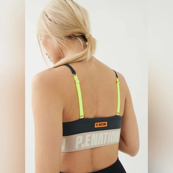 PE Nation Sprint Sports Bra - Picture 4 of 9
